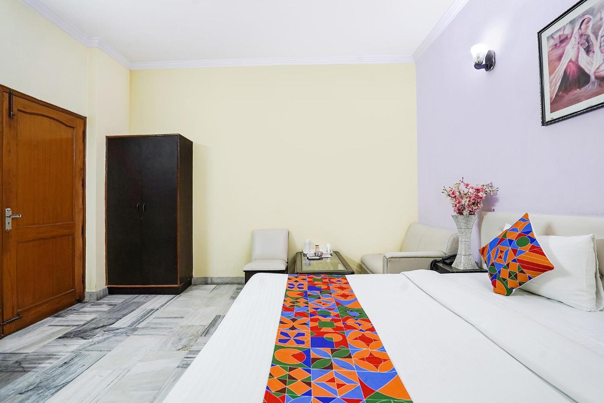 Fabexpress Ivy Inn Sector 35 Noida Eksteriør billede